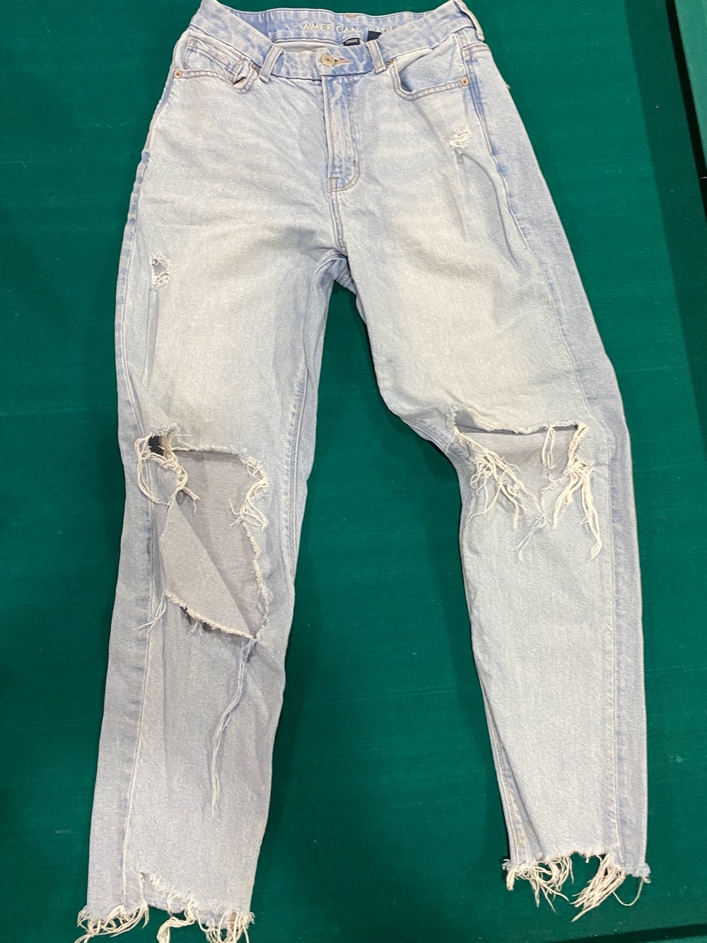 American Eagle Light Blue Distressed Curvy Mom Jeans Size 4
